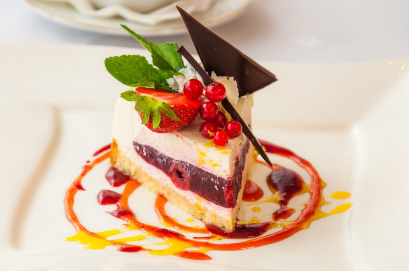boulangerie-LE CASTELLET-min_the_cake_dessert_eating_bun_colorful_sweet_dish_taste_cake_with_cream-941034